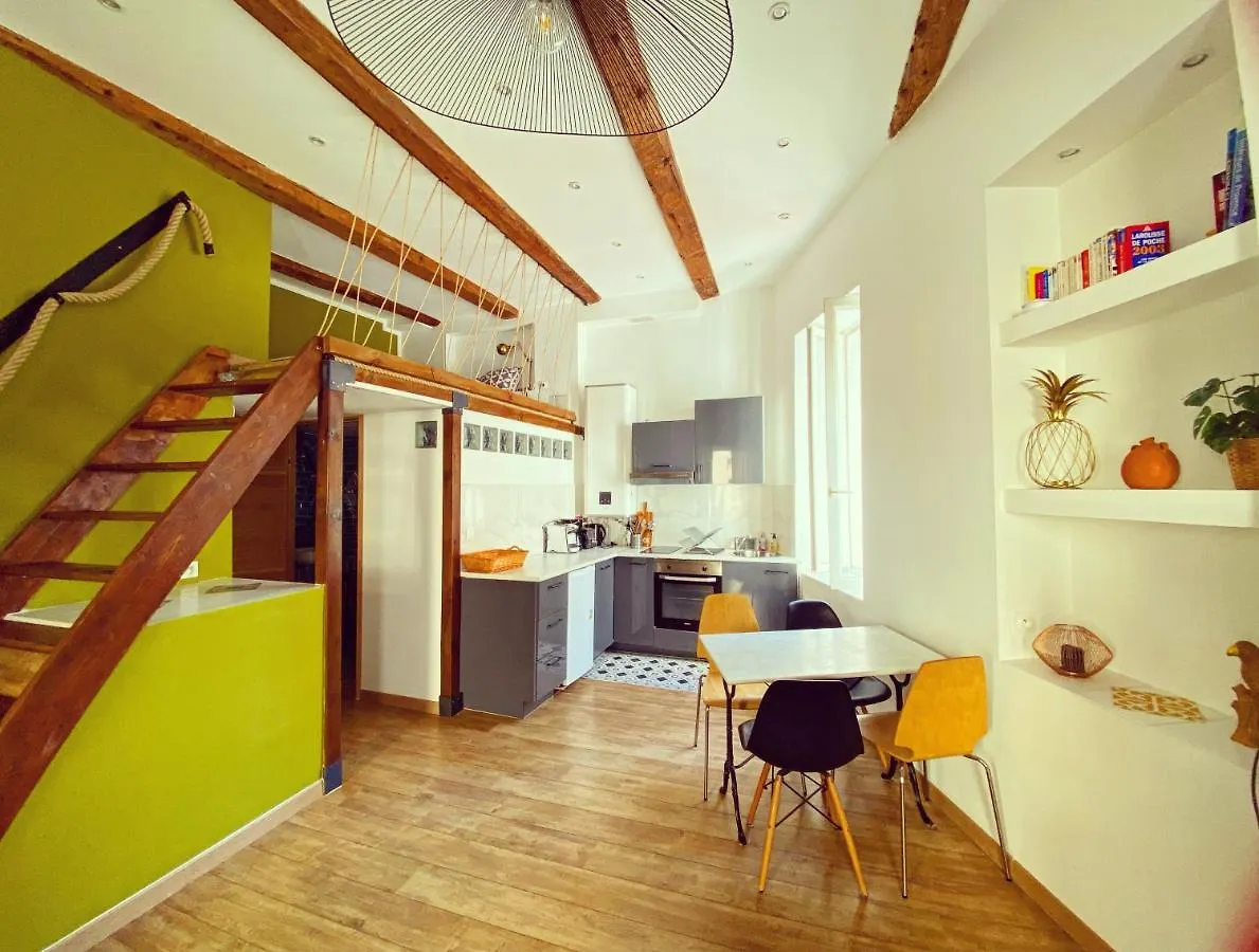 Appartement Vaste Et Charmant Loft Climatise Au Coeur De Marseilles Frankrijk
